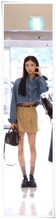 NiziU　空港ファッション