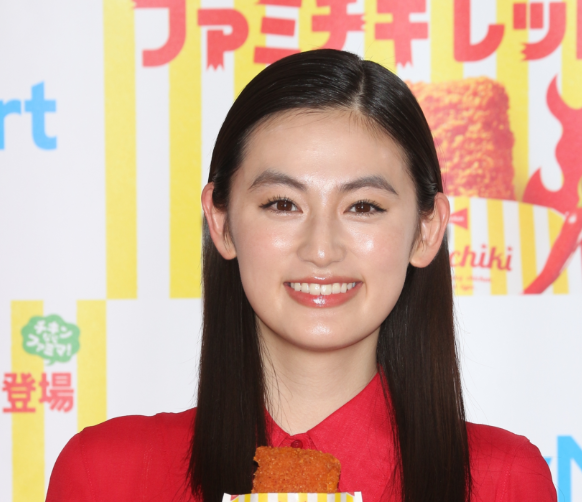 八木莉可子