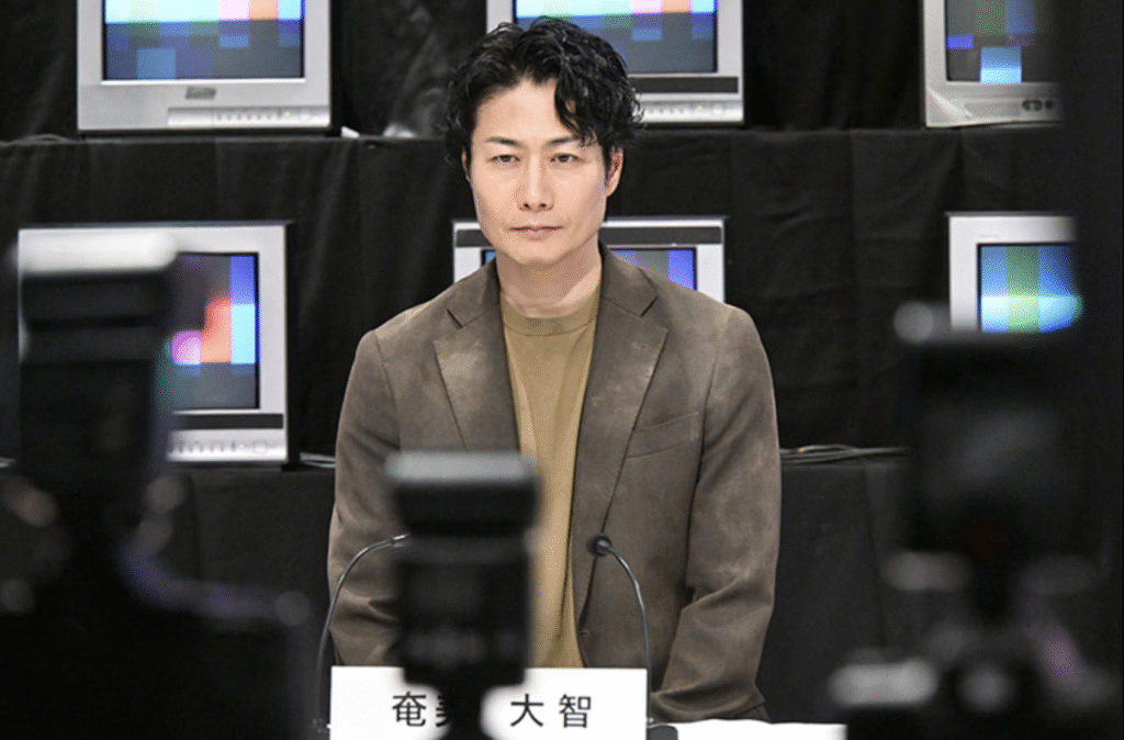放送局占拠 奄美大智 戸次重幸